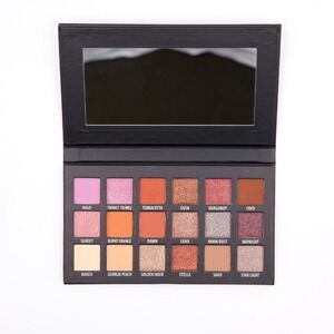 KAB Cosmetics -‎ Day + Night Eyeshadow Palette